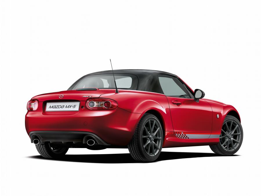  Mazda MX-5 Miata Senshu Roadster Coupe 2012 года  (фото 8 из 15)